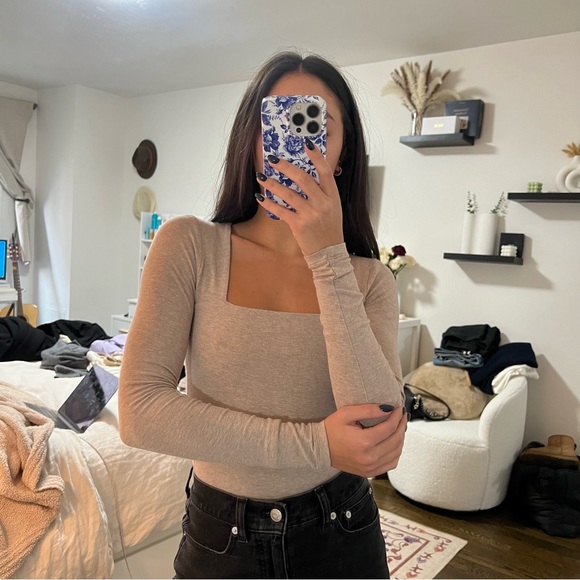 Abercrombie and fitch soft AF knit bodysuit - Picture 2 of 6